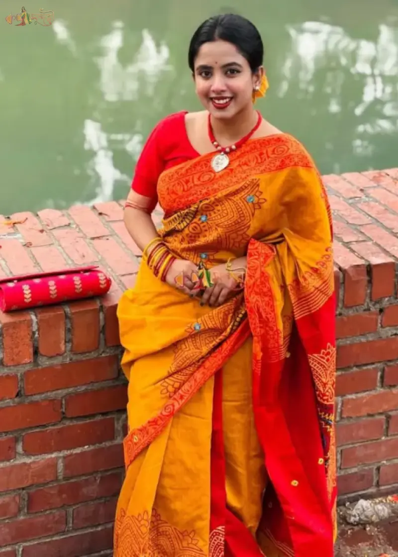 প্রিমিয়াম ধুপিয়ান শাড়ি